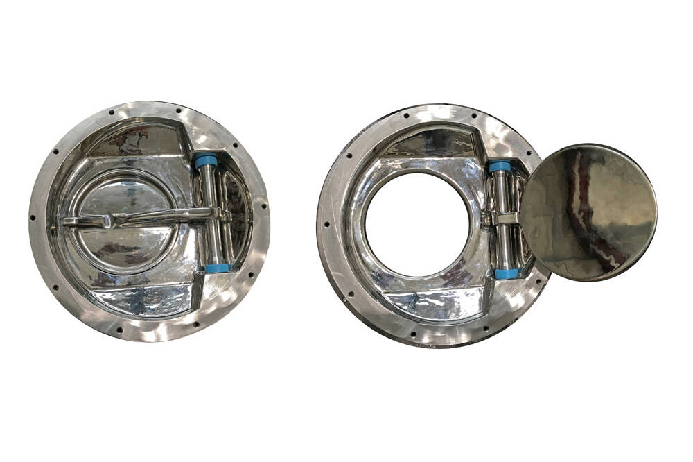 Bottom view of hygienic outlet valves in open and closed position.